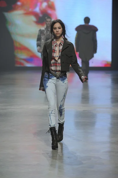 Look 81